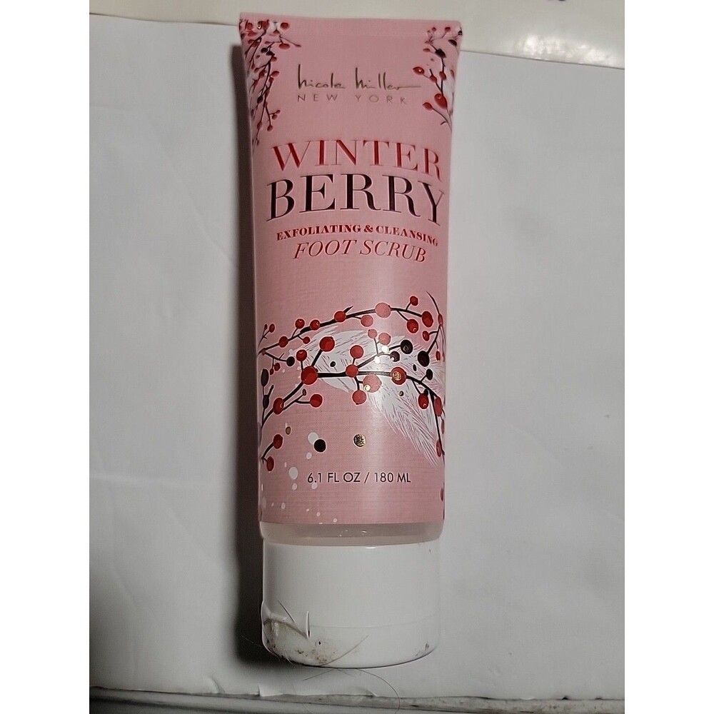 Nicole Miller New York Winter Berry Exfoliating Cleansing Foot Scrub 6.1 fl oz